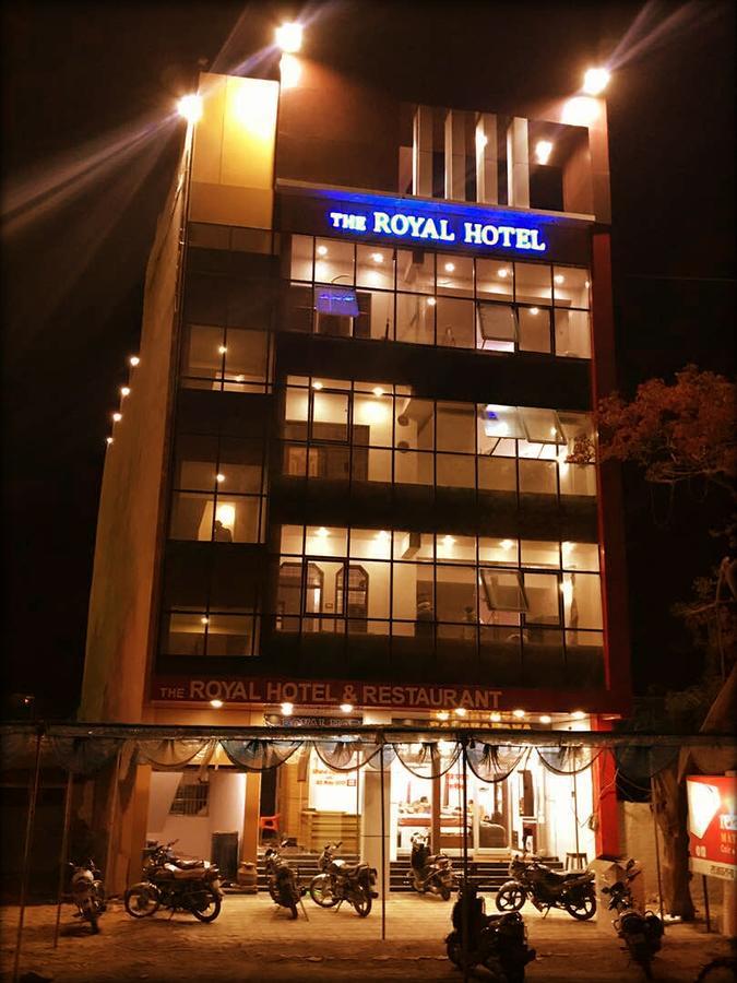 The Royal Hotel Chhatarpur Exterior foto